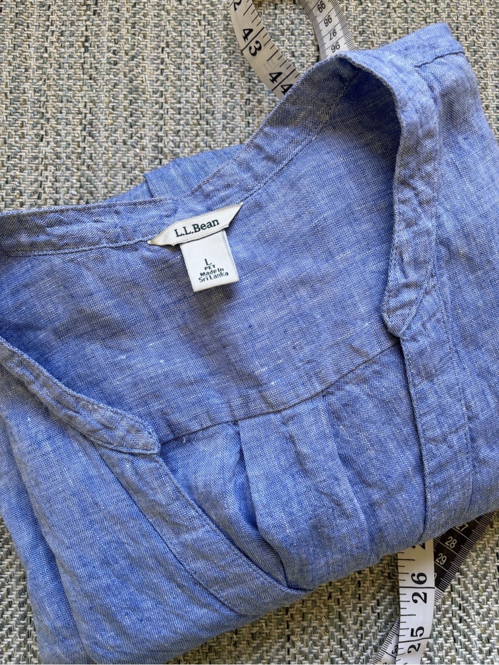 L.L. Bean Classy Blue Linen V-Neck Tunic - Picture 9 of 9